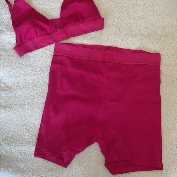 SKIMS cotton bralette and shorts set - Picture 4 of 4